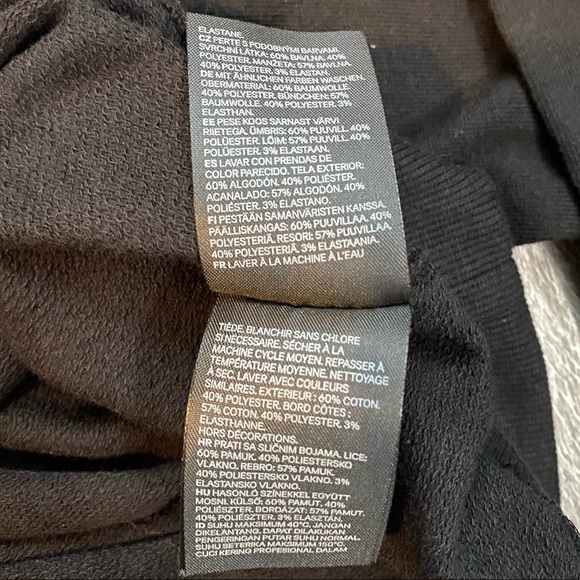 Black pullover sweatshirt. Small - Picture 9 of 9